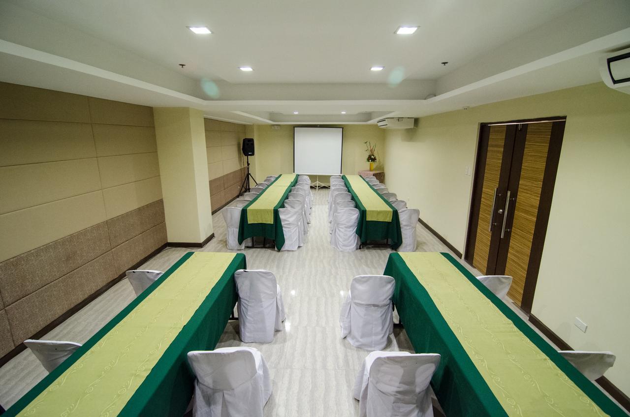 Madison Hotel PHL Iloilo City Exterior foto